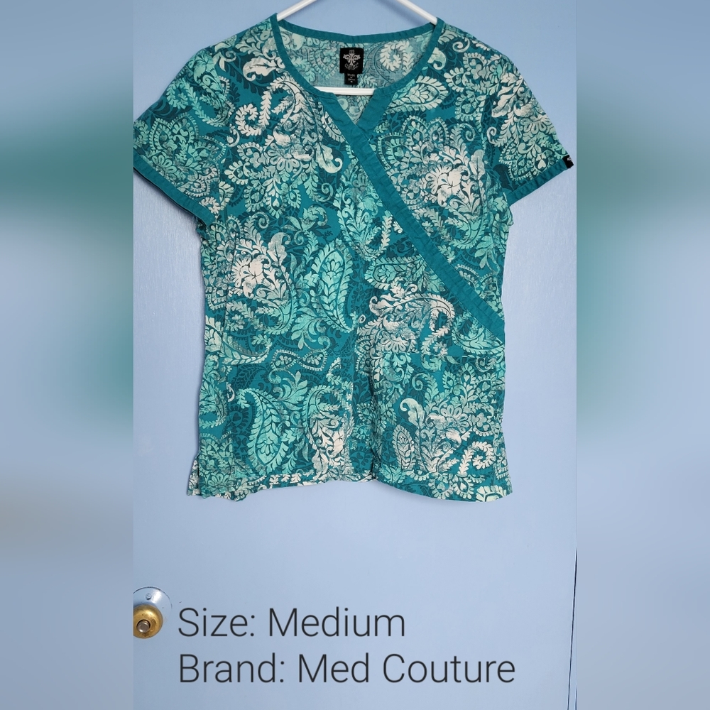Med Couture scrub top: Medium/Paisley